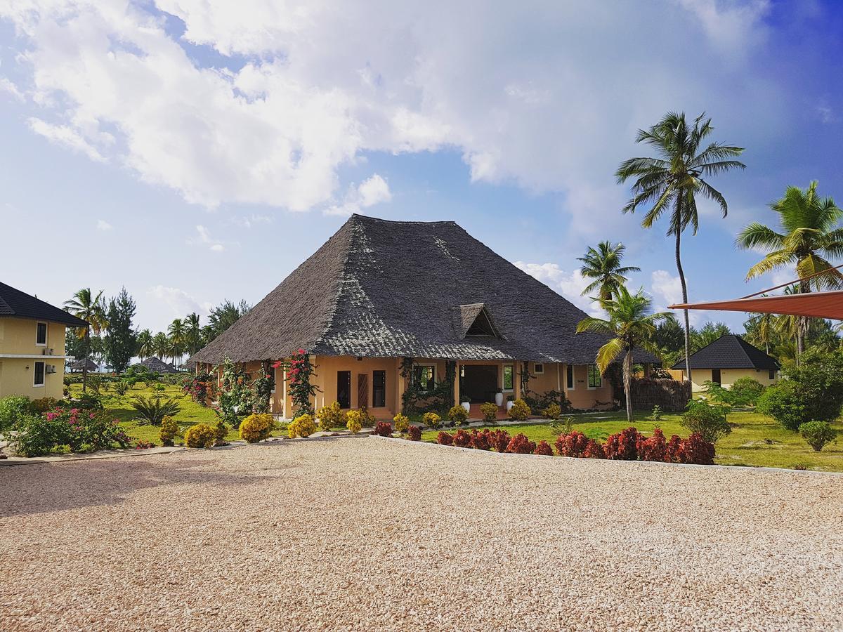 Hotell Khulala Ocean Blue Bungalows 3*